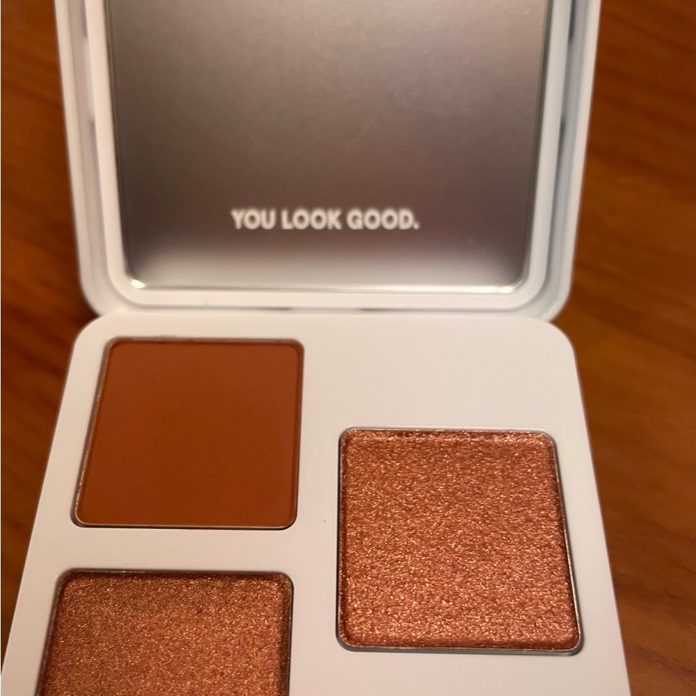 Glossier eyeshadow - Picture 4 of 4